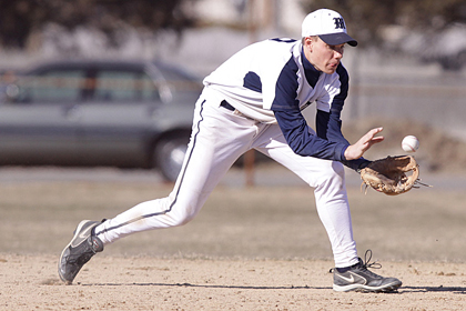 Vargas, Saari Combine For Five Hits And Four RBI As Baseball Drops 11-5 Decision At Coast Guard