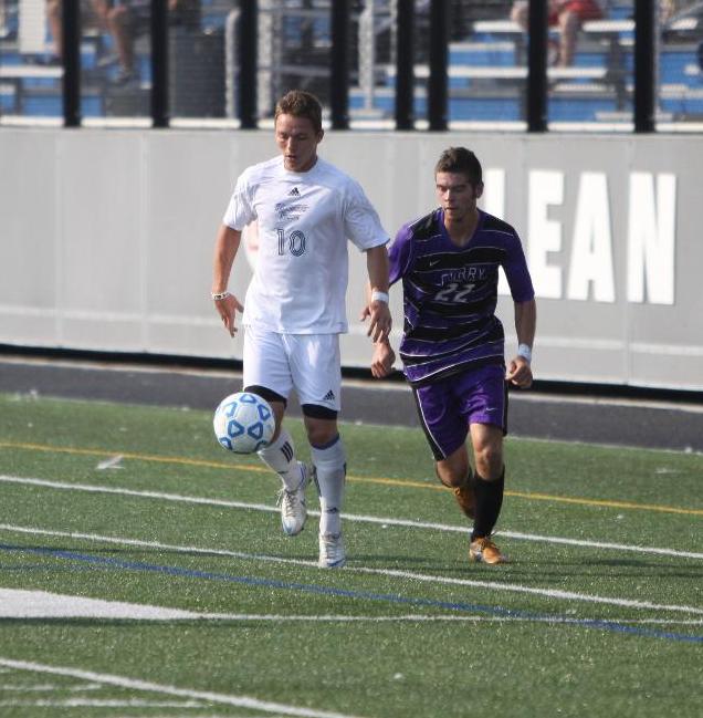 Robbs, Kinsman Named As 2014 Buccaneer Men's Soccer Captains