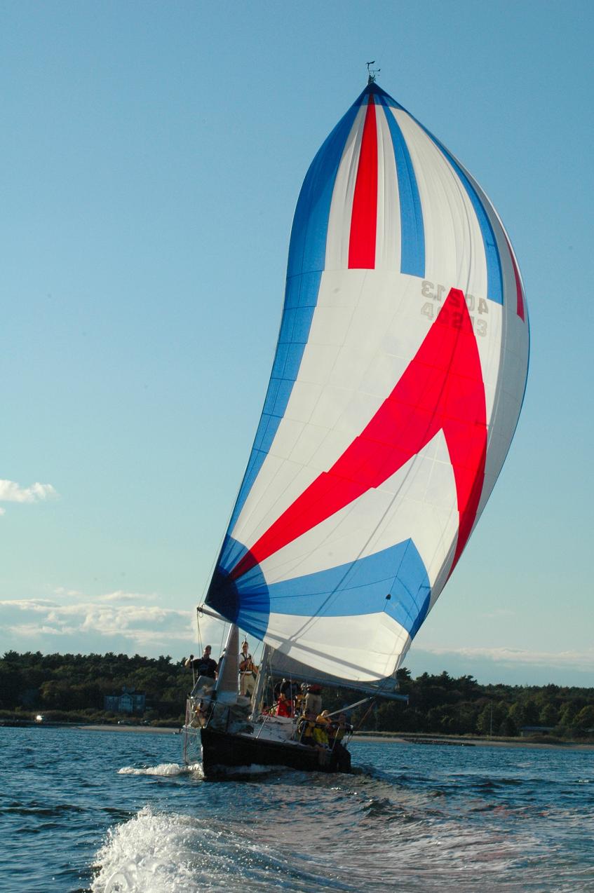Dinghy Sailing Squad Posts Pair Of Top 13 Performances At UNH Peak Foliage Invitational, Wellahan Trophy