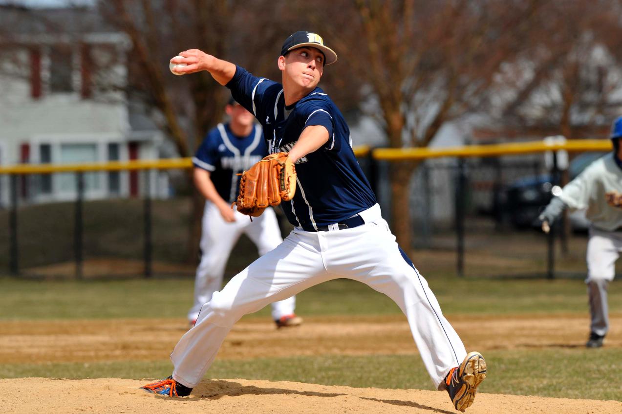 Sullo Hits For Near Cycle As Baseball Gains Split Of MASCAC Twinbill At Worcester State With 5-2 Nightcap Victory