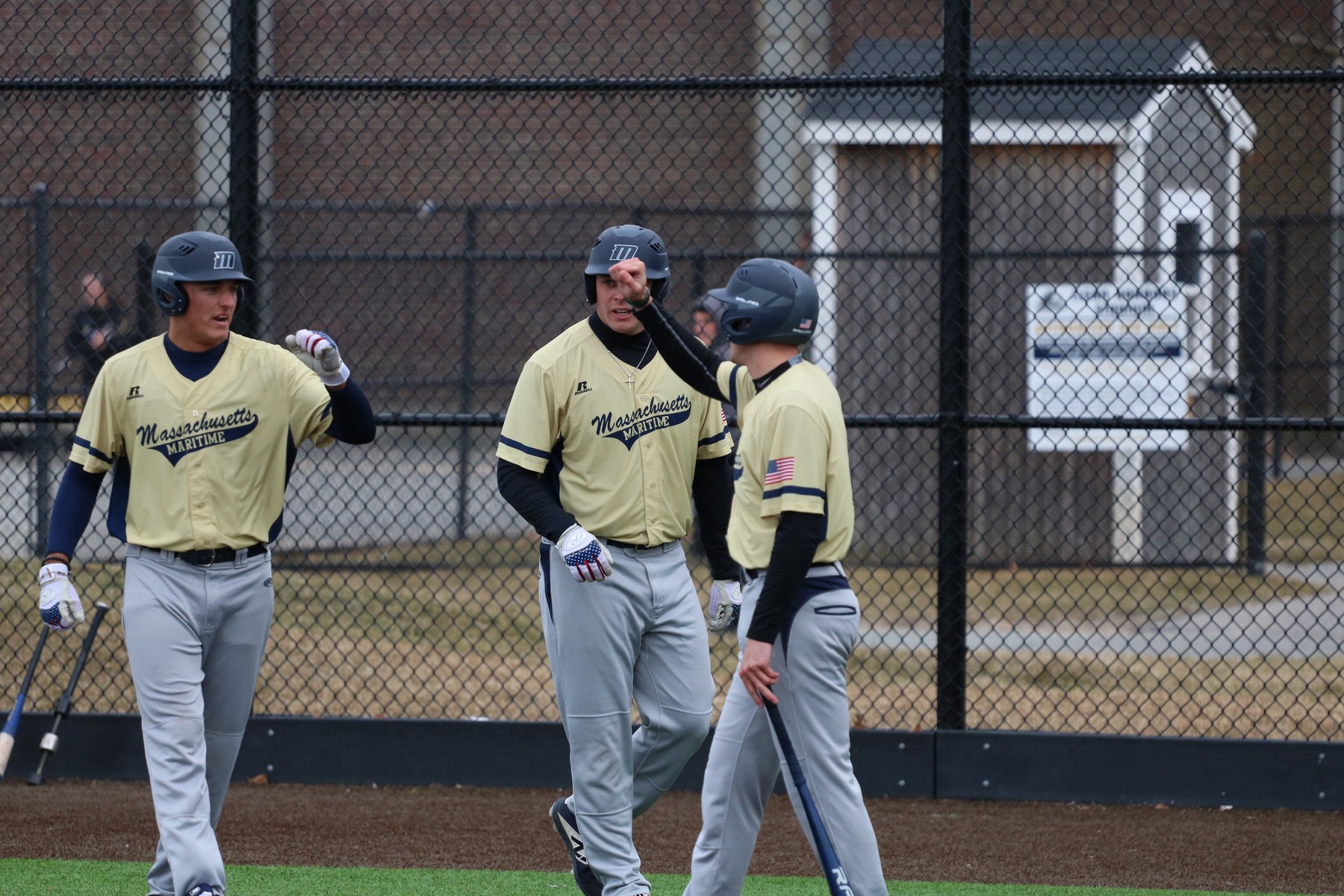 Bucs Tame Lions on Taylor&rsquo;s Point
