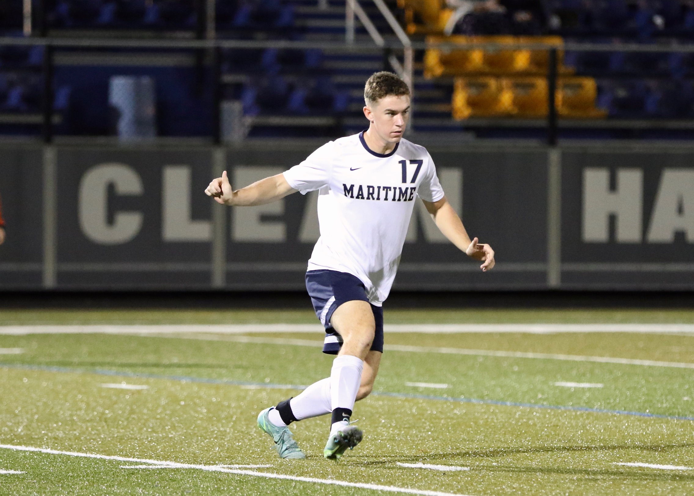 Buccaneers Triumph over Raiders in Final Non-Conference Game