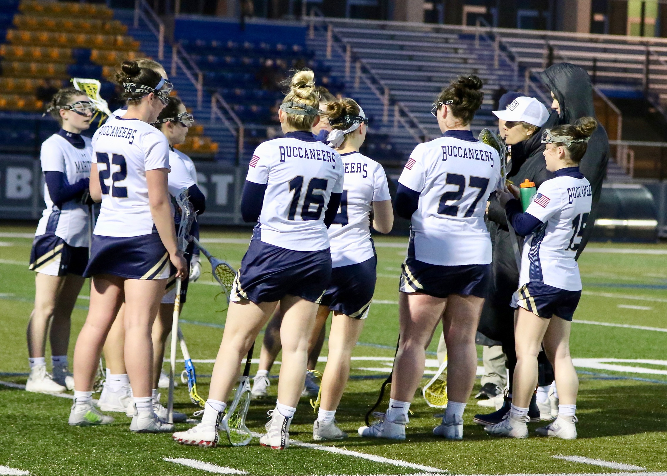 Dickinson Reaches 100 Point Mark in Loss to Bison