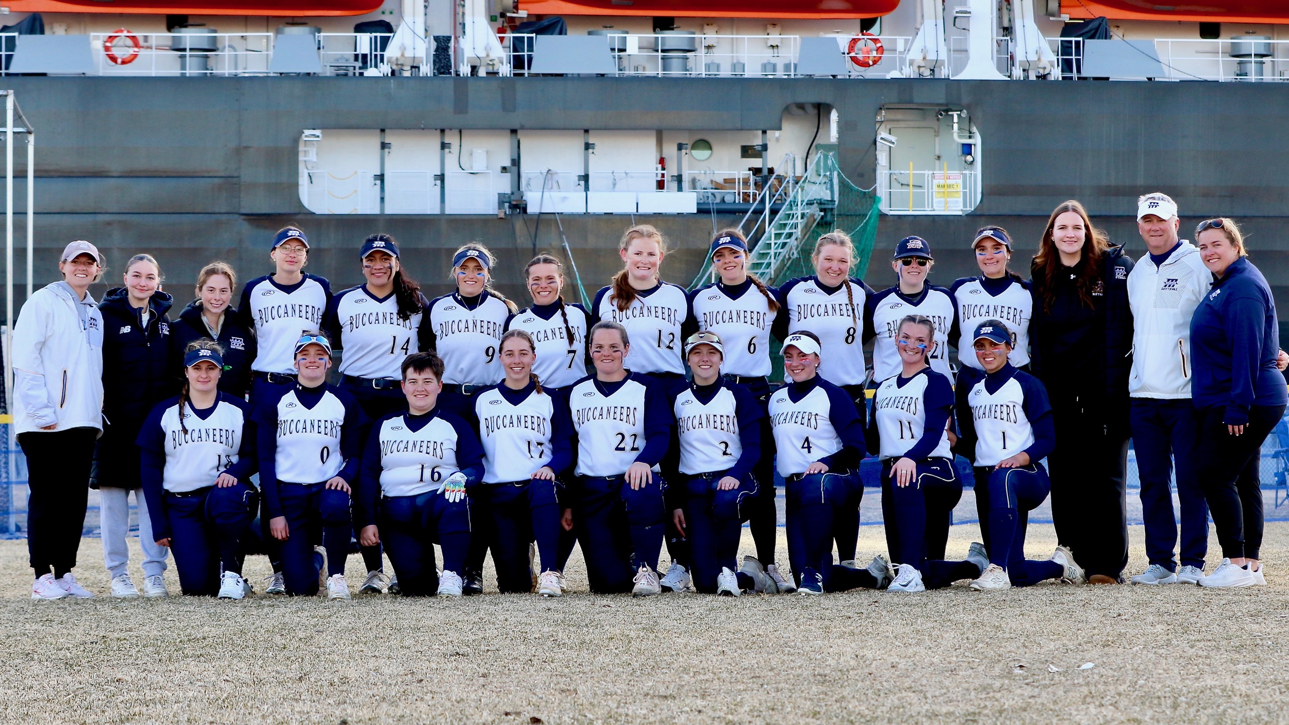 Catlett Perfect in Bucs Sweep of Falcons