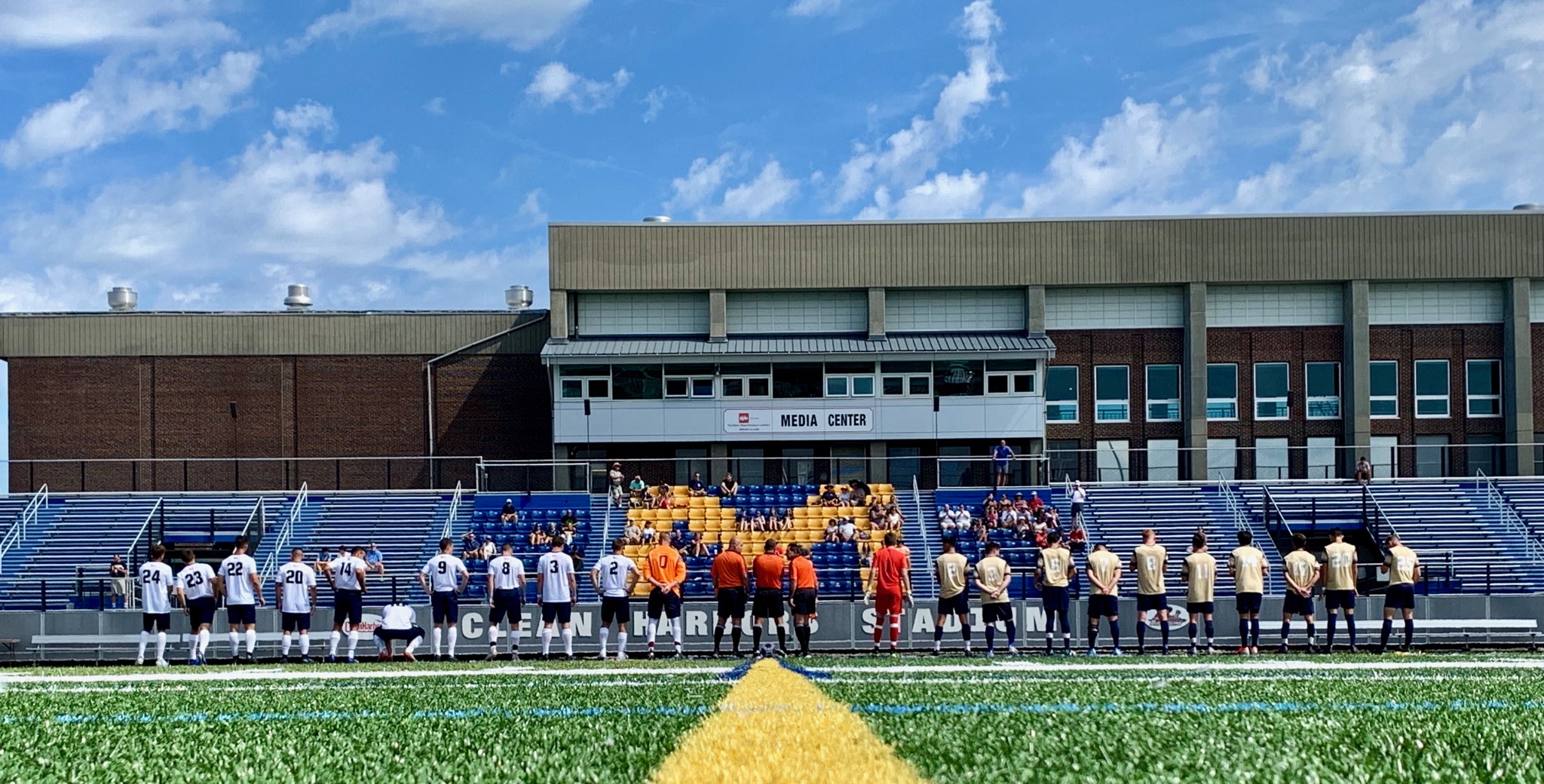 Bucs and Rams Play to a 1-1 Tie on Opening Day