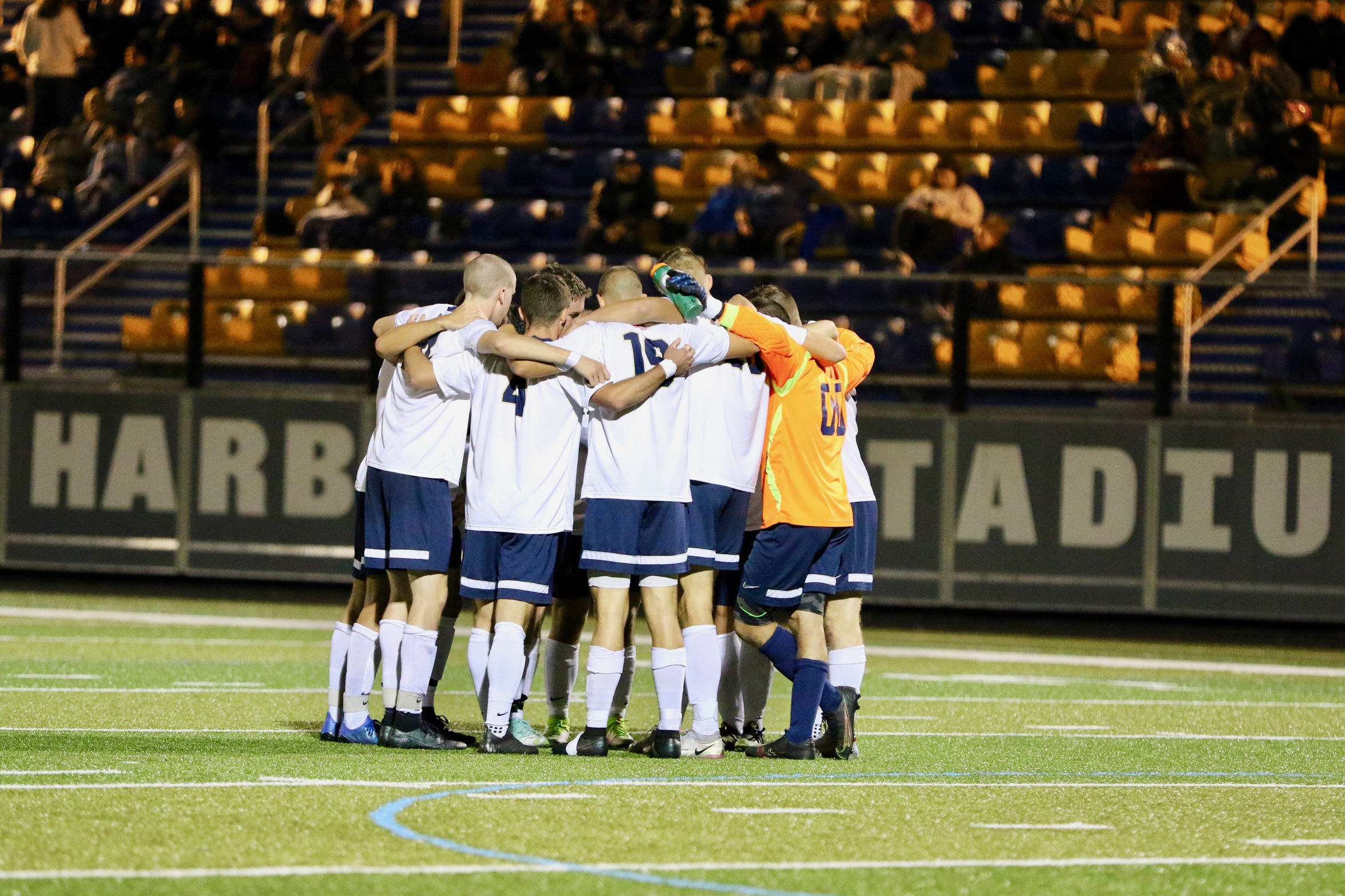 Rams Squeak by Bucs in 2-1 Thriller