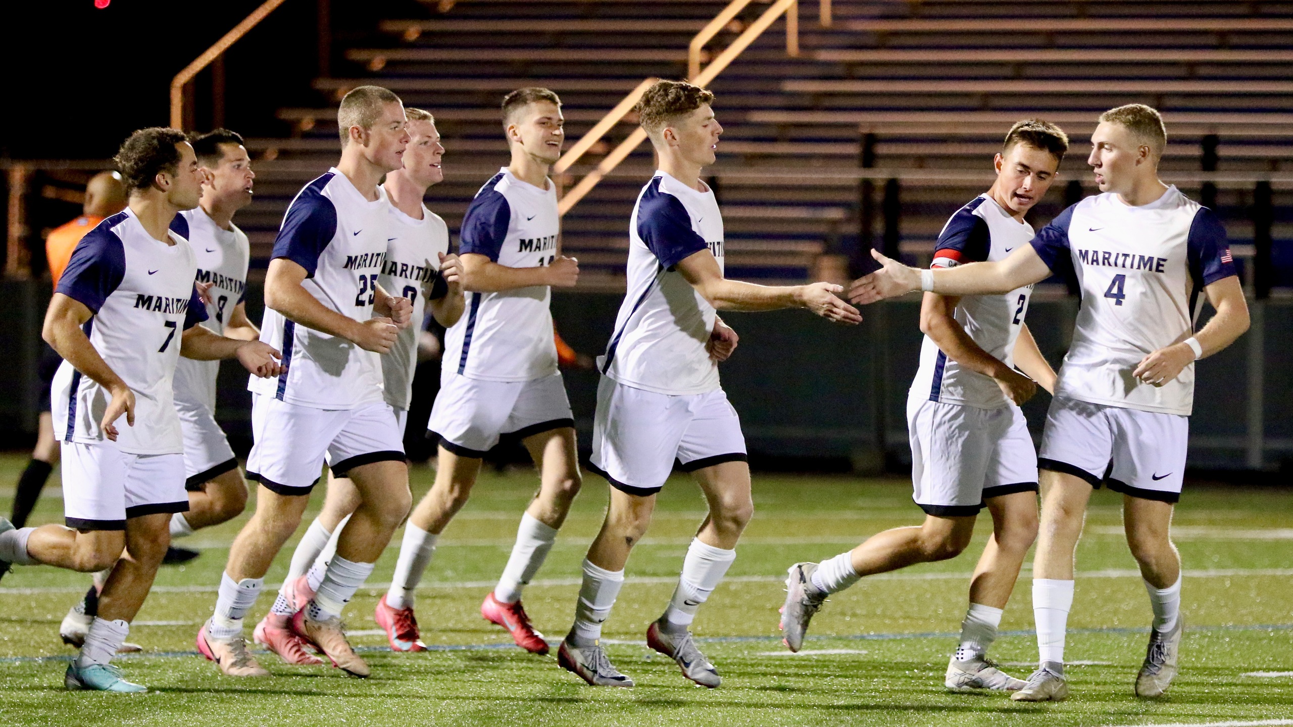 Bucs and Owls Share the Points in Conference Play