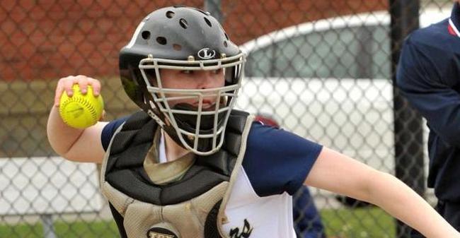 Murphy, Jendzejec Each Collect Three Hits As Softball Drops MASCAC Senior Day Doubleheader To Framingham State