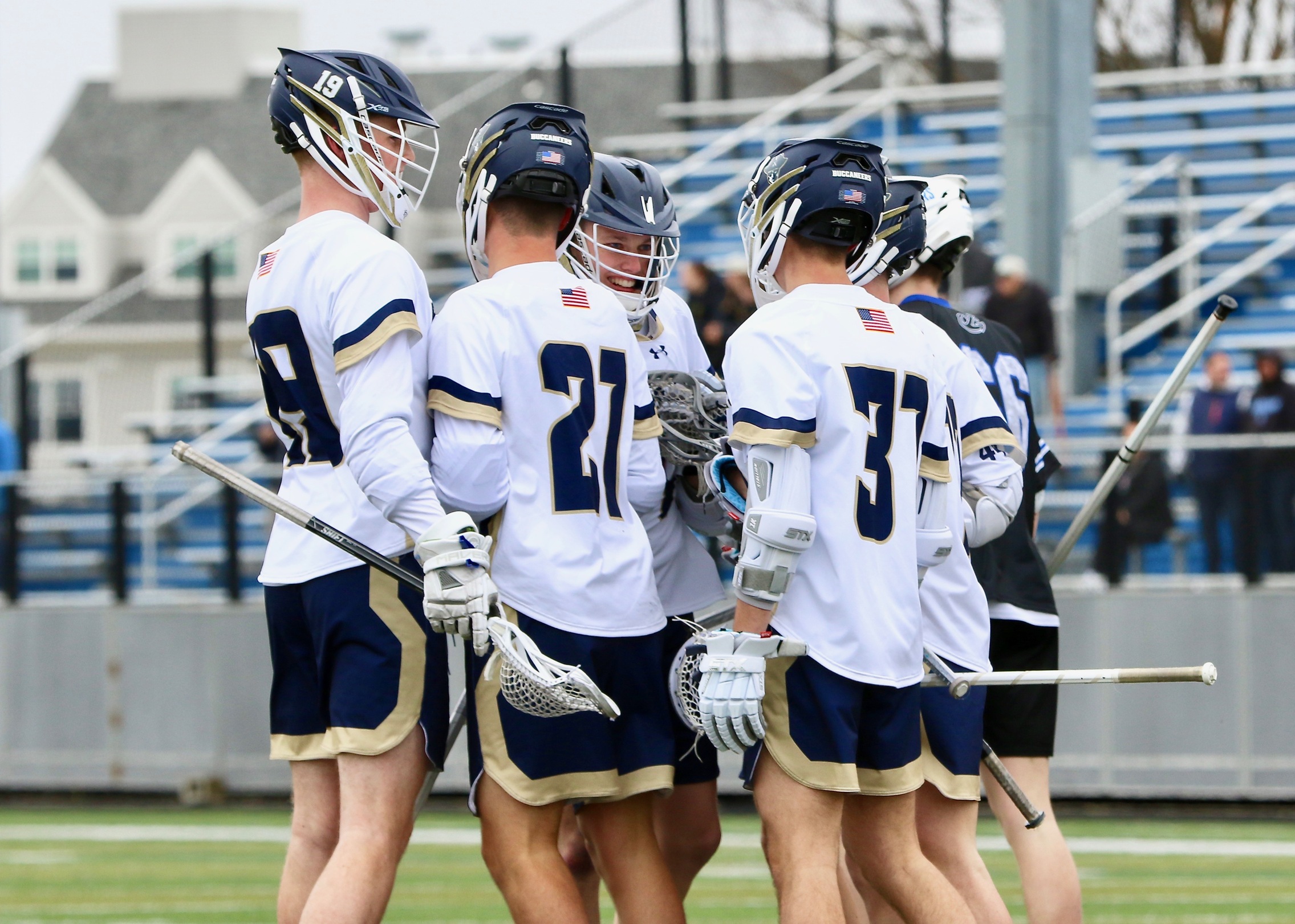 Sixteen Different Players Score as Bucs sink Vikings