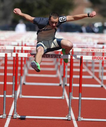 Outdoor Track & Field Continues To Shine With 20 More Top 10 Individual Performances At UMass Dartmouth Corsair Classic