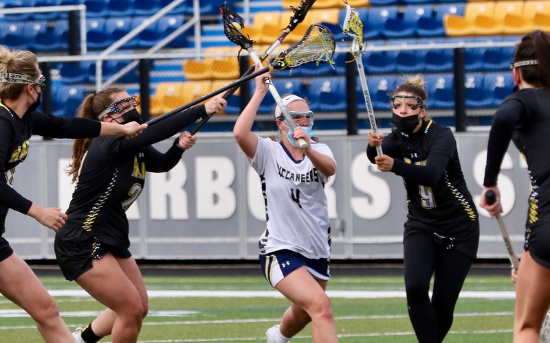 Buccaneers Can&rsquo;t Hold off Rams in Five-Goal Loss