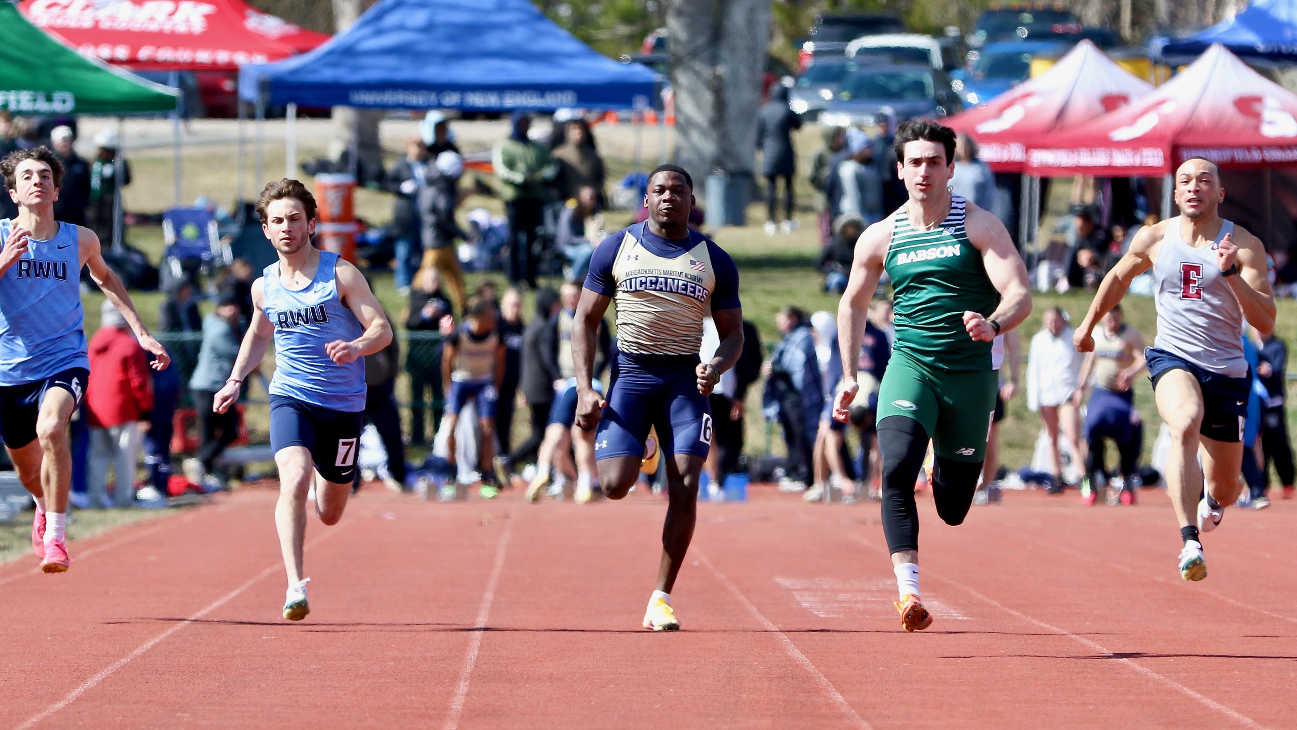 Bucs Take Part in DIII New England Championship
