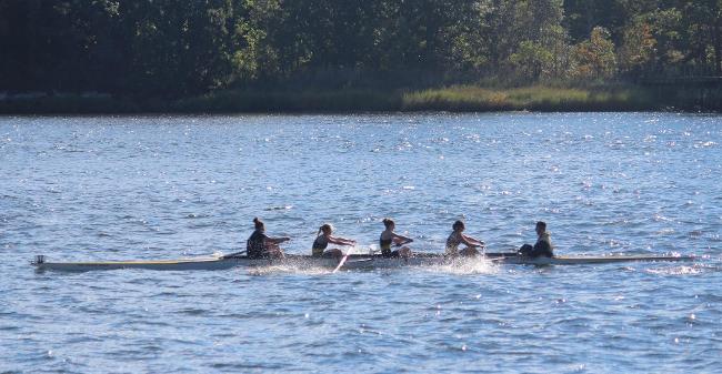 Crew Squads Open Fall Campaigns With Pair Of Top Three Finishes At Head Of The Seekonk Regatta