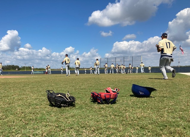 Baseball Drops Doubleheader to Gyrenes in Southern Finale
