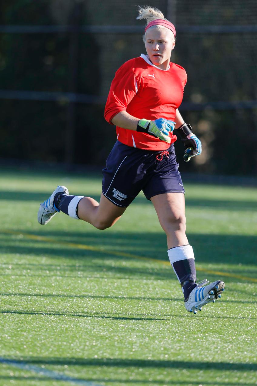 Levesque Makes 17 Saves As Women's Soccer Drops MASCAC Decision At Framingham State