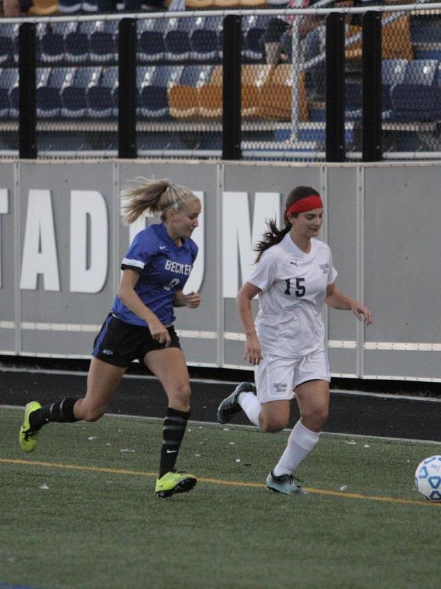Salem Nets Late Game Winner, Levesque Records Shutout With Nine Saves As Women's Soccer Blanks Becker In Season Opener