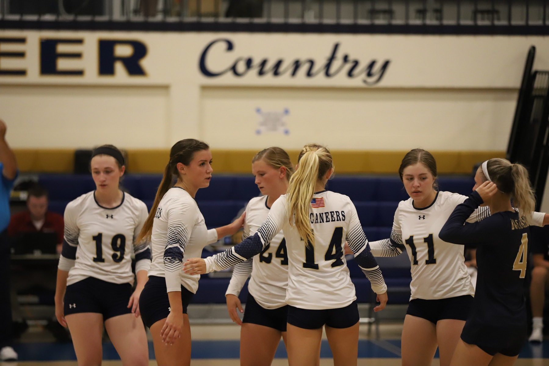 Buccaneers Lanced by Worcester in Straight Sets