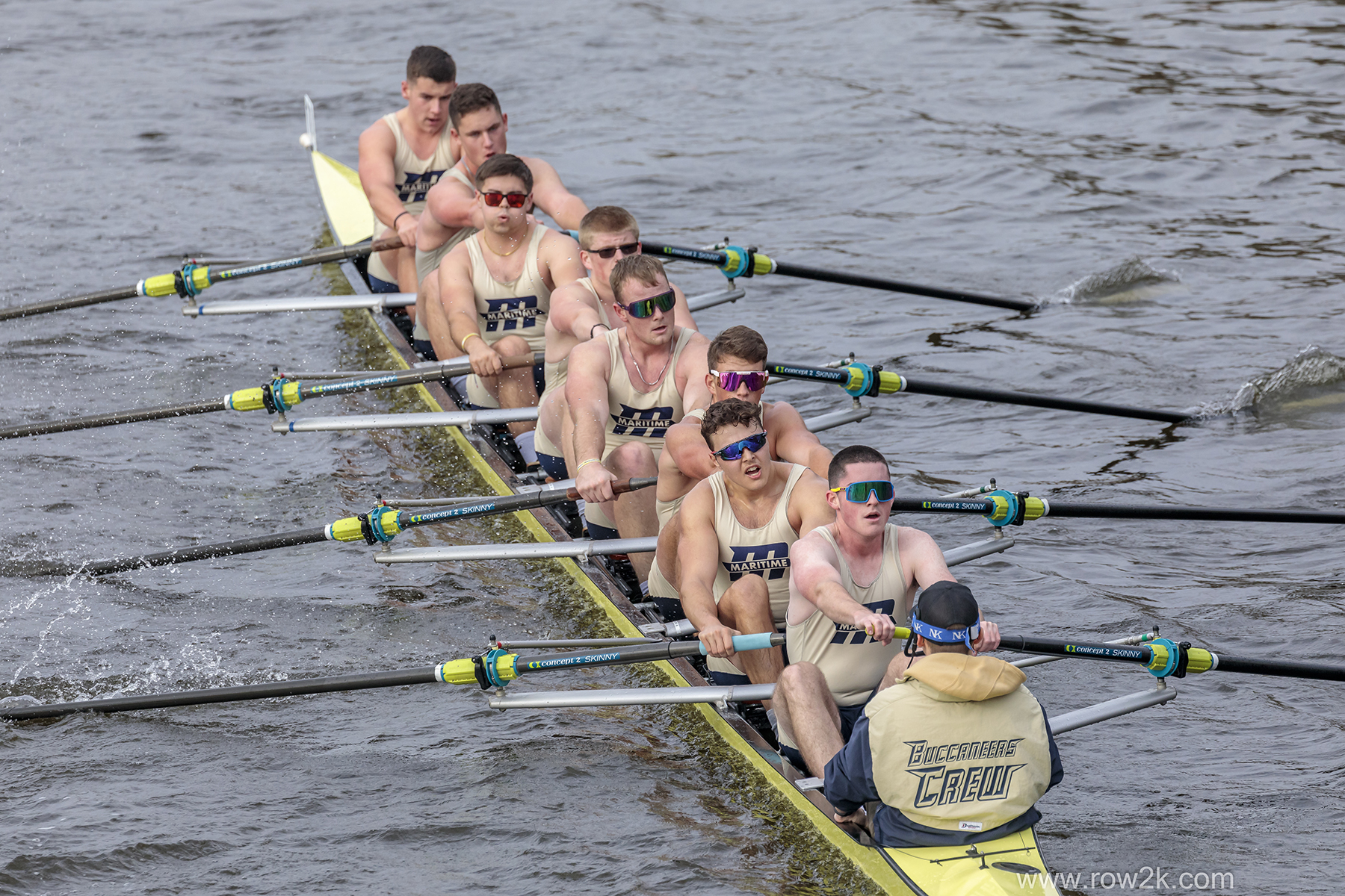 Men's Rowing Finishes Second in Novice 8; 14th in Collegiate 8